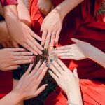 Esplorando il mondo dei cosmetici per unghie Le ultime tendenze, colori e trattamenti da provare