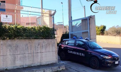 Minacce e violenze ai danni della compagna: 52enne arrestato per maltrattamenti