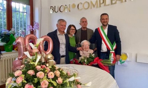 Nuova centenaria a Novoli: comunità locale in festa per nonna Uccia