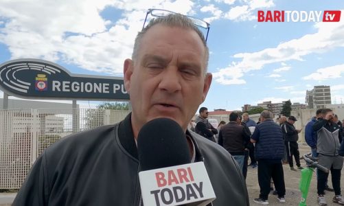 Pescatori in protesta a Bari: “Chiediamo controlli e l’incontro con Michele Emiliano”