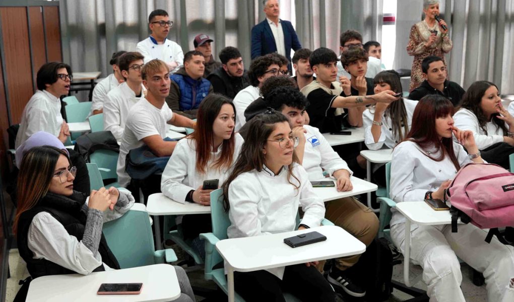 Progetto didattico Cooking Quiz, in finalissima gli studenti dell’Alberghiero di Santa Cesarea Terme